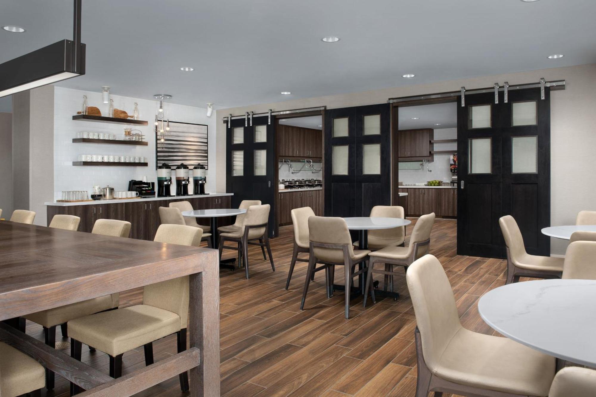 Residence Inn By Marriott Fresno Кловис Экстерьер фото